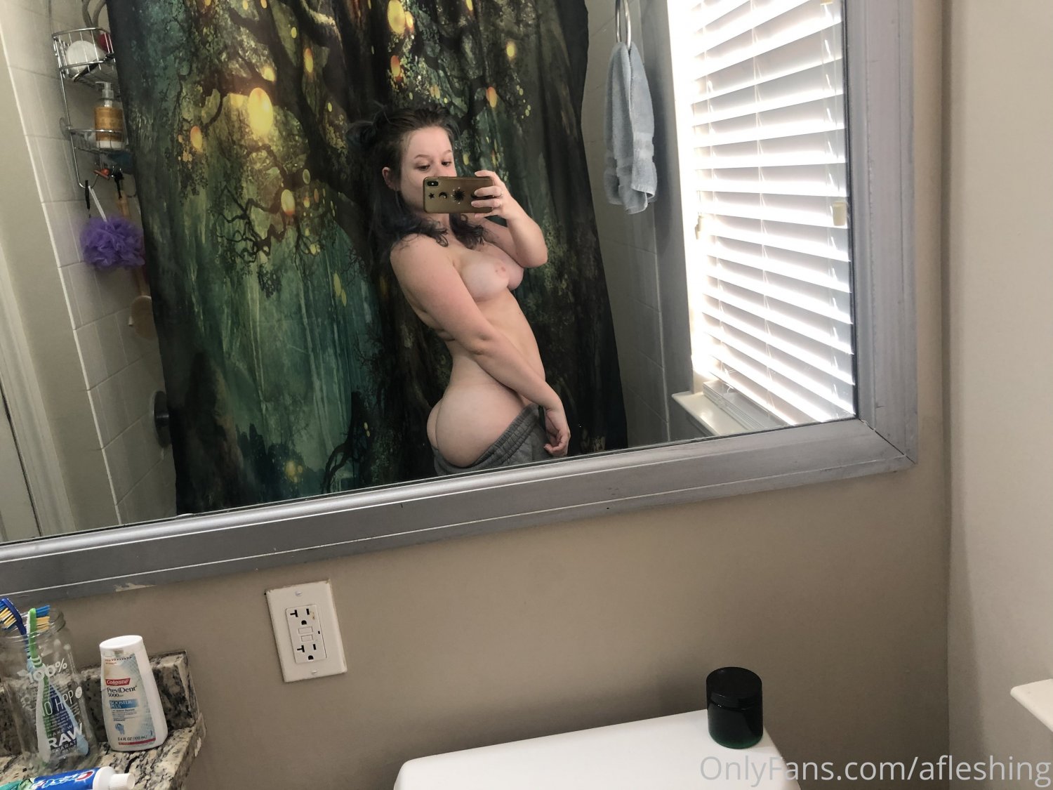 aflesh pics 38 #L2QSYuEL