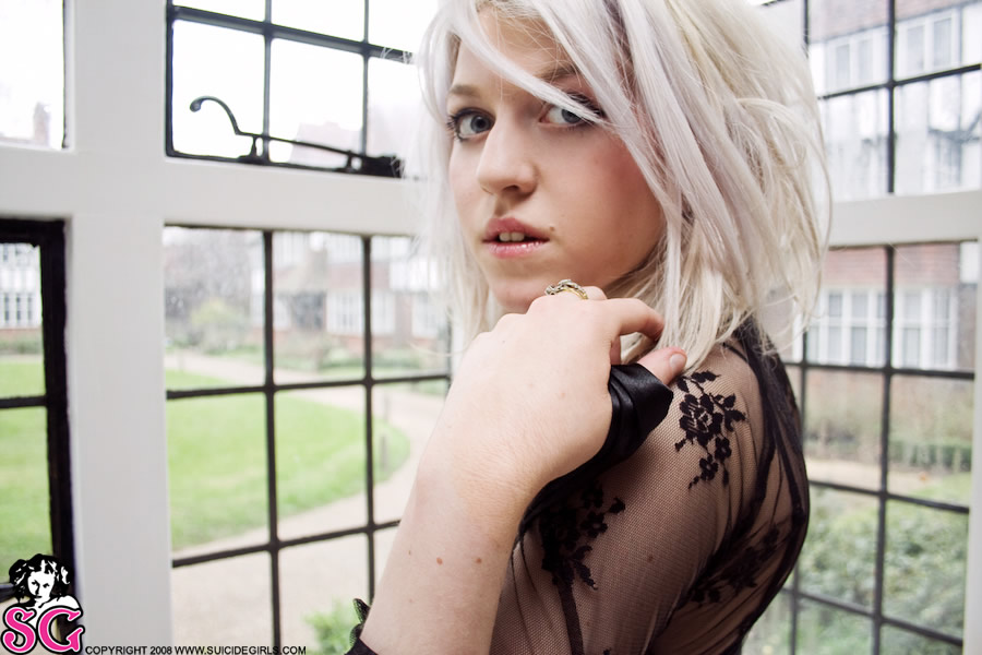 Suicide Girls - Lyvia - Condensation #Yj2AdpSI