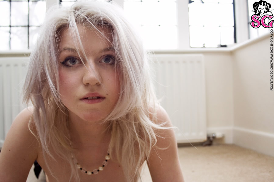 Suicide Girls - Lyvia - Condensation #ruUX1am2
