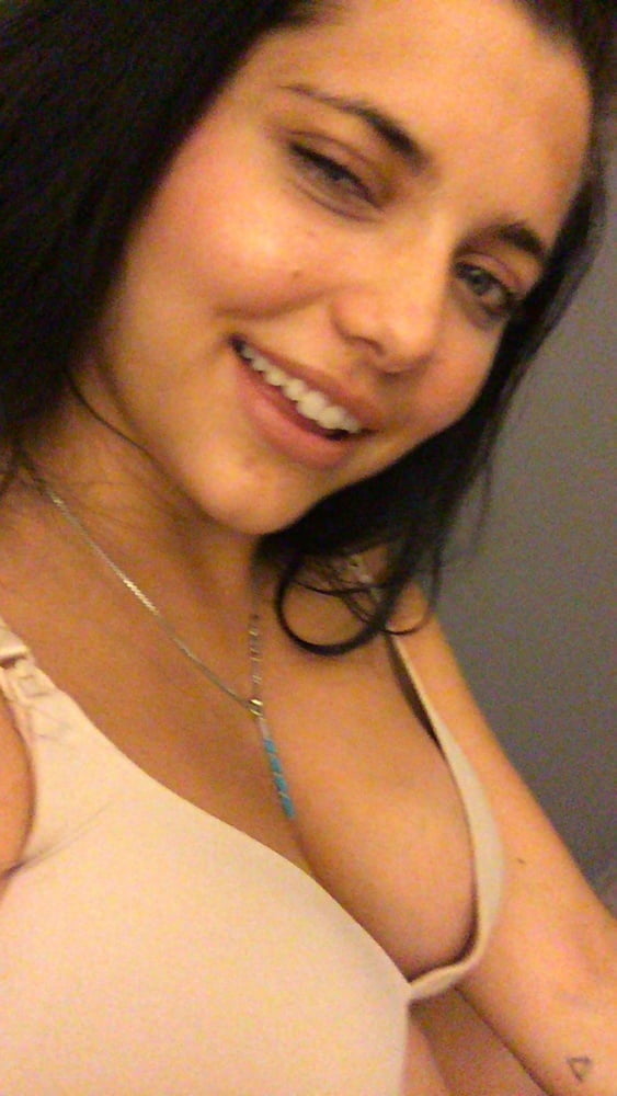 Hot Girl Chilling #juomXbvk