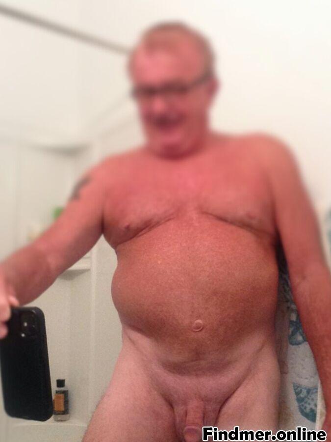 Showering #KfxdLZOV