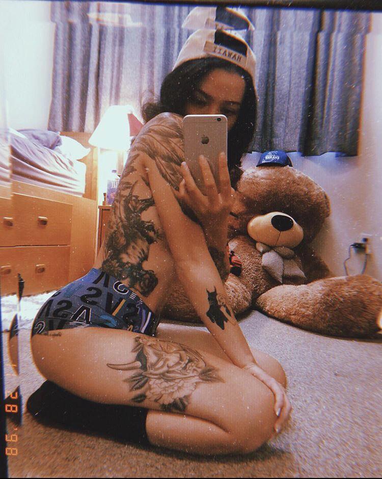 &nbsp;Bella Poarch Mega Link Below #gHdQfSnQ