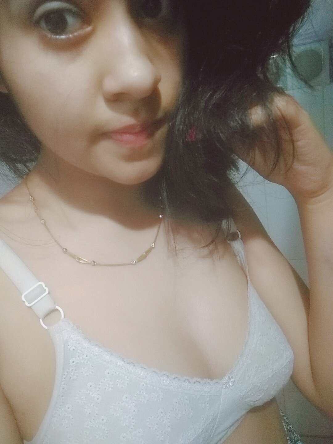 Akeeksha indian teen nude leaked pics and videos part 1 #KBw6CGDP