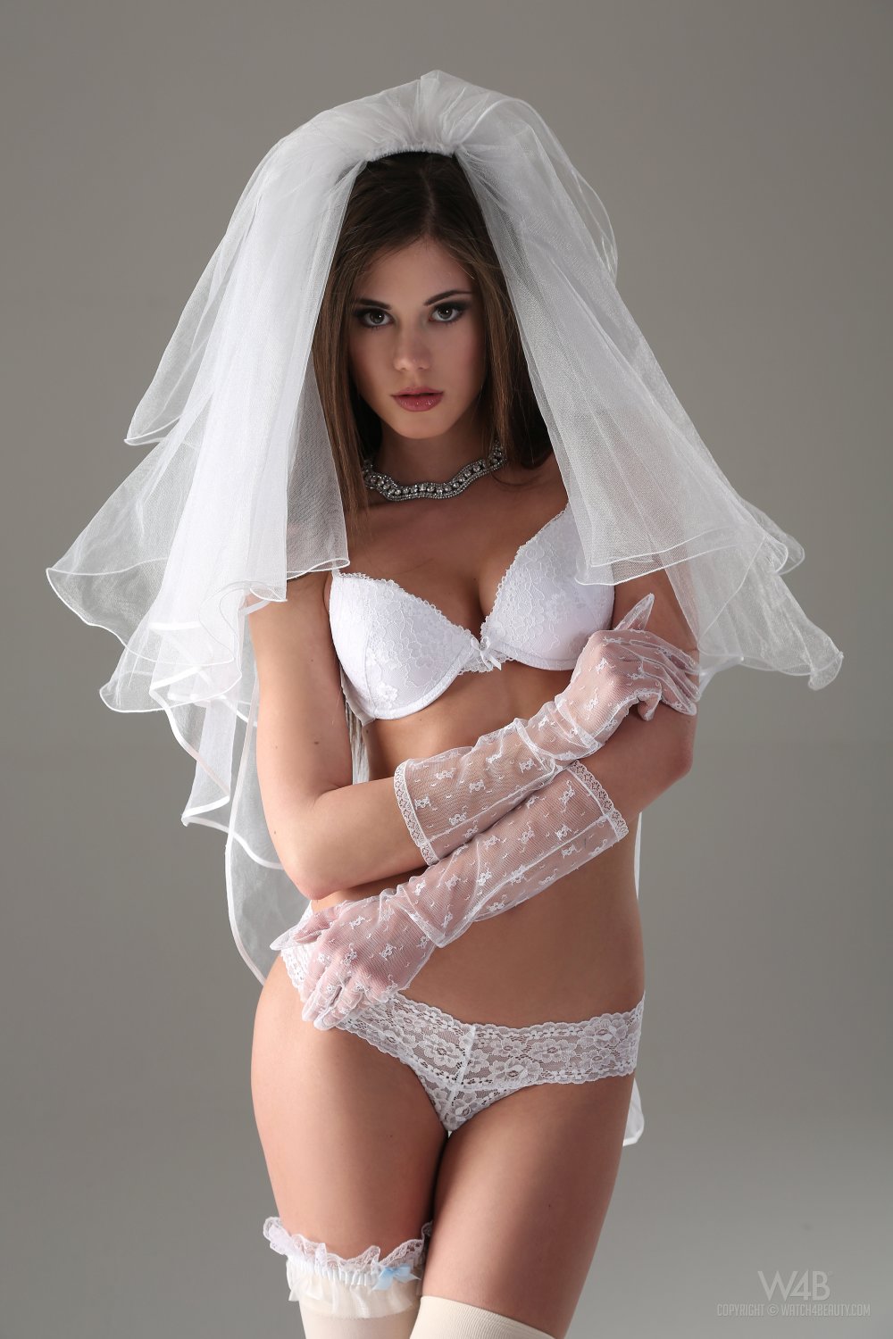 Little Caprice in White Wedding #Y5cPiAXc